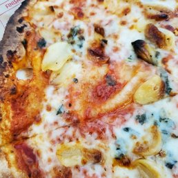 This is a cheese, garlic and basil bubble pie