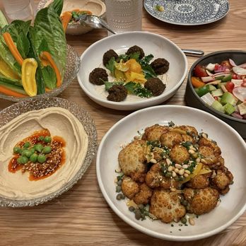 Zaytinya - Crunchy Vegetables, Falafel, Fattoush, Hommus, Cauliflower Tiganites - Turkish Near Me - Las Vegas, Nevada Zaytinya - Crunchy Vegetables, Falafel, Fattoush, Hommus, Cauliflower Tiganites - Turkish Near Me - Las Vegas, Nevada
