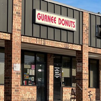 Gurnee Donuts - Outside - Donuts Near Me - Gurnee, Illinois