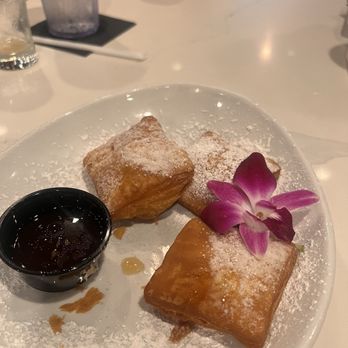 T's Brunch Bar - Beignets - Breakfast & Brunch Near Me - Atlanta, Georgia T's Brunch Bar - Beignets - Breakfast & Brunch Near Me - Atlanta, Georgia