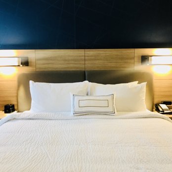 SpringHill Suites by Marriott Belmont Redwood Shores - Hotels Near Me - Belmont, California SpringHill Suites by Marriott Belmont Redwood Shores - Hotels Near Me - Belmont, California
