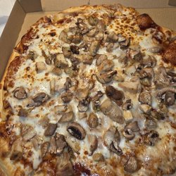 Slice Pizzeria - BBQ chicken pizza minus onions and shrooms added