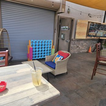 Castaways - Patio - Sports Bars Near Me - Phoenix, Arizona