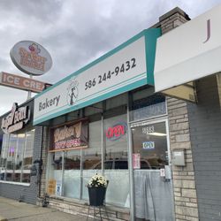 Kalindi's Cakes and Pies