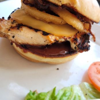 Fresco Kitchen & Grill - Grilled chicken sandwich - Pizza Near Me - Rexburg, Idaho