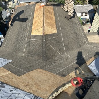 Landstar Construction - Waterproof material under shingles - Roofing Near Me - Cliffside Park, New Jersey Landstar Construction - Waterproof material under shingles - Roofing Near Me - Cliffside Park, New Jersey