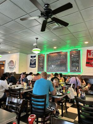 Metro Diner by null