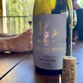 Paradise Springs Winery - Wineries Near Me - Clifton, Virginia