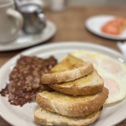 Bread & Butter Cafe