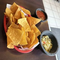 Free chips and salsa