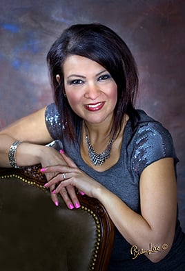 La Moda Hair Salon Logo