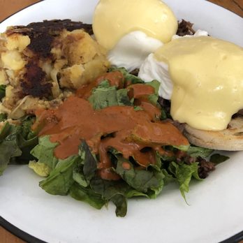 Chadwick's - Egg Benny with Beef Brisket. - Canadian (New) Near Me - Toronto, Ontario Chadwick's - Egg Benny with Beef Brisket. - Canadian (New) Near Me - Toronto, Ontario
