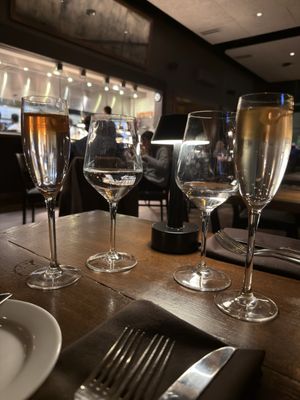 Oak Steakhouse by null