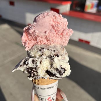 Bruster's Real Ice Cream - Strawberry and Oreo Ice Cream On A Sugar Cone ‼‼ - Ice Cream & Frozen Yogurt Near Me - Artesia, California Bruster's Real Ice Cream - Strawberry and Oreo Ice Cream On A Sugar Cone ‼‼ - Ice Cream & Frozen Yogurt Near Me - Artesia, California
