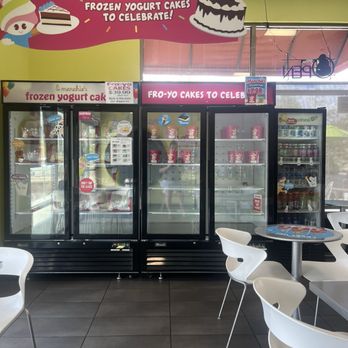 Menchie's - Inside seating and frozen cakes and treat to go - Ice Cream & Frozen Yogurt Near Me - Henderson, Nevada Menchie's - Inside seating and frozen cakes and treat to go - Ice Cream & Frozen Yogurt Near Me - Henderson, Nevada