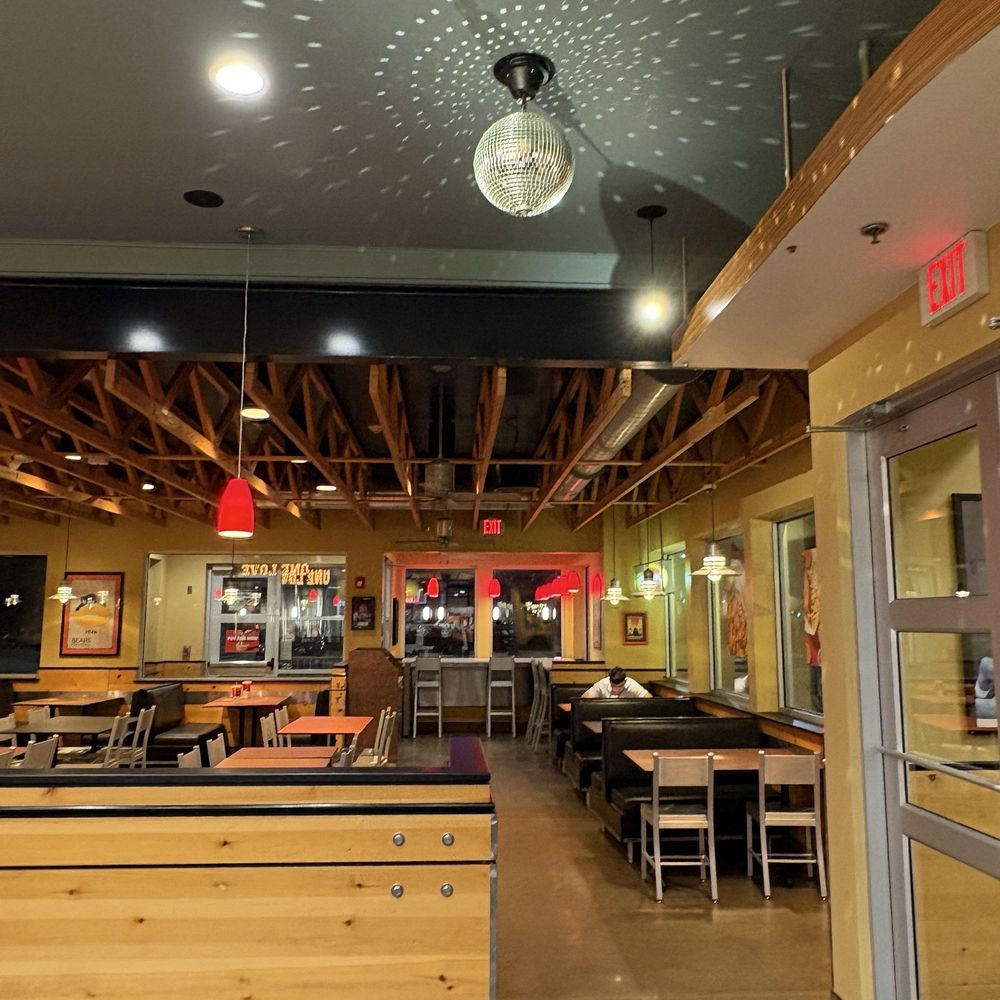 Raising Cane's Chicken Fingers - Inside - Fast Food Near Me - Riverside, Illinois Raising Cane's Chicken Fingers - Inside - Fast Food Near Me - Riverside, Illinois