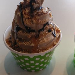 The Yogurt Shoppe - Caramel Frozen Yogurt with Heath candy bar, chocolate and caramel syrup!