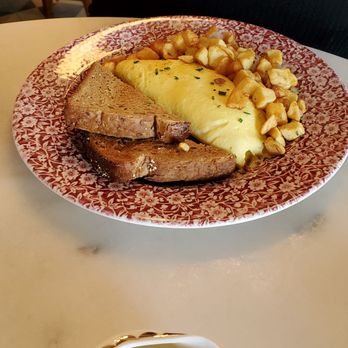 Little Hen - Ham and gruyere omelet was okay. - Breakfast & Brunch Near Me - Weston, Florida Little Hen - Ham and gruyere omelet was okay. - Breakfast & Brunch Near Me - Weston, Florida
