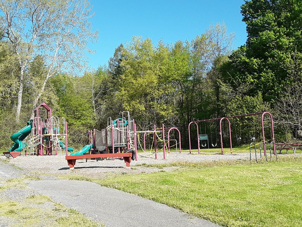 GATES TOWN PARK Updated September 2024 4310 Lyell Rd, Rochester