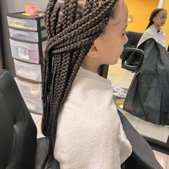 Chat's Hair Salon - Knotless plaits - Hair Salons Near Me - Gainesville, Florida Chat's Hair Salon - Knotless plaits - Hair Salons Near Me - Gainesville, Florida