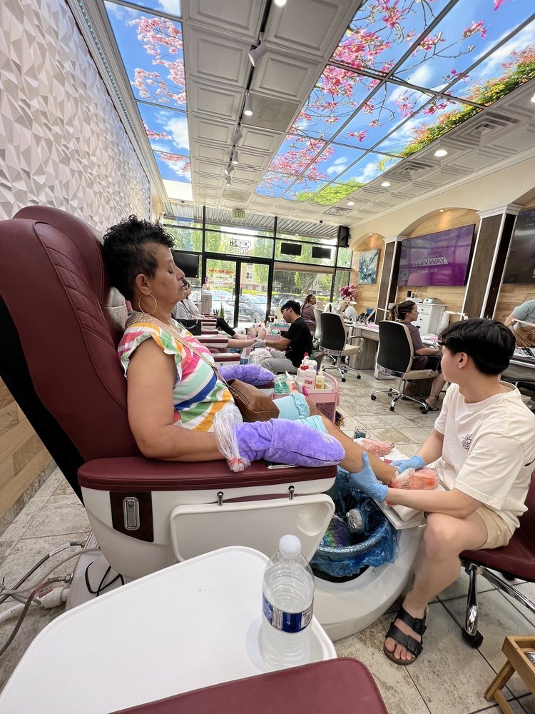 LOVELY NAILS & SPA Updated September 2024 471 Photos & 166 Reviews 2092 NE Stucki Ave