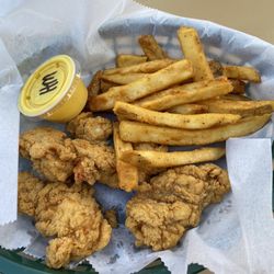 Trails Lake & Tennis Club - Chicken Tenders Basket with fries $10.95