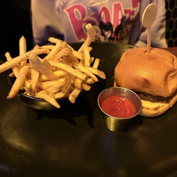 Tap 42 - Davie - Prohibition burger - New American Near Me - Davie, Florida Tap 42 - Davie - Prohibition burger - New American Near Me - Davie, Florida