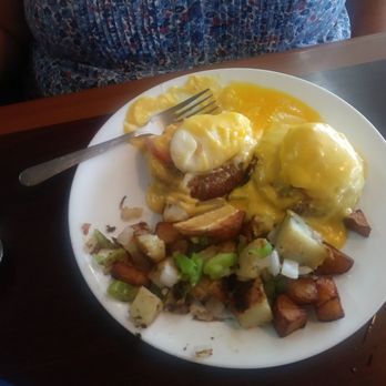 Pancake Circus - Crab Cake Benedict..umm good - Diners Near Me - Sacramento, California Pancake Circus - Crab Cake Benedict..umm good - Diners Near Me - Sacramento, California