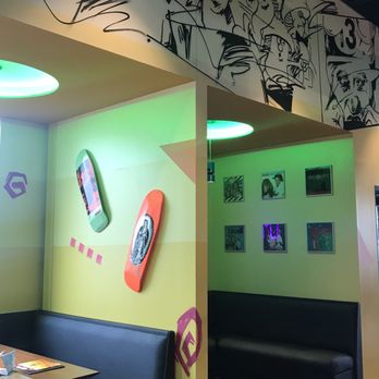 Mellow Mushroom St Peters - Pizza Near Me - Cottleville, Missouri