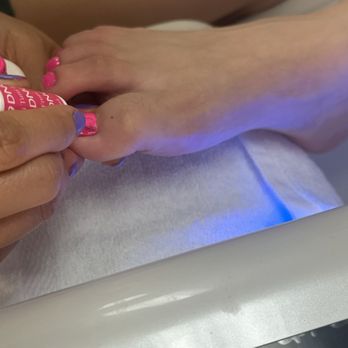 Vivian Nail Spa - Nail feat treatment - Nail Salons Near Me - West Hartford, Connecticut