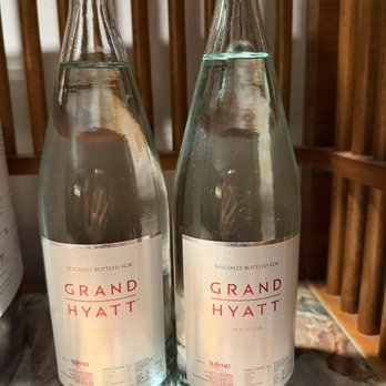 Grand Hyatt Manila - Hotels Near Me - Taguig, NCR