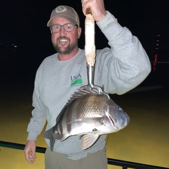 Coast runner outfitters - Gigging Sheepshead - Fishing Near Me Coast runner outfitters - Gigging Sheepshead - Fishing Near Me