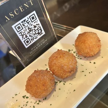 Ascent Lounge - Truffle Mac & Cheese Bites - Cocktail Bars Near Me - New York, New York Ascent Lounge - Truffle Mac & Cheese Bites - Cocktail Bars Near Me - New York, New York