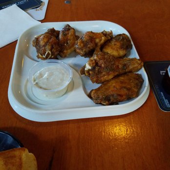 Hilo Town Tavern - Jerk Caribbean Spice wings - Music Venues Near Me - Hilo, Hawaii