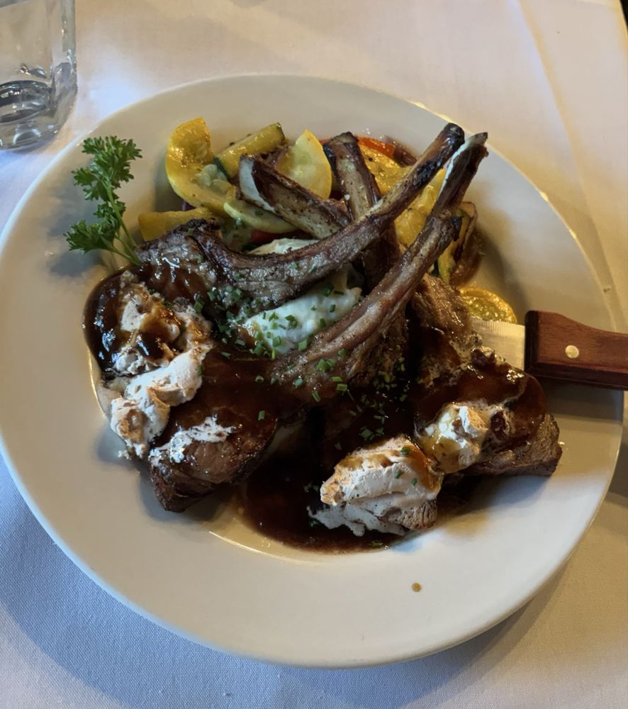 Legend's Restaurant