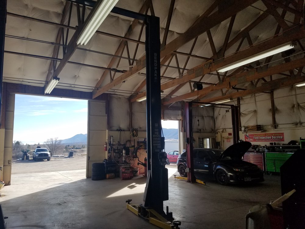 Monument Auto Clinic, Monument Roadtrippers