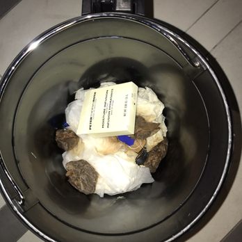 Hilton Vienna Waterfront - Disgusting dirty trash can as soon as I went into my room after my check in - Hotels Near Me - Vienna, 9 Hilton Vienna Waterfront - Disgusting dirty trash can as soon as I went into my room after my check in - Hotels Near Me - Vienna, 9