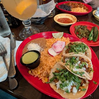 El Rincon Zacatecano - Al pastor tacos plate - Mexican Near Me - Manchester, New Hampshire El Rincon Zacatecano - Al pastor tacos plate - Mexican Near Me - Manchester, New Hampshire