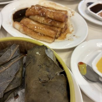 Kirin Seafood Restaurant - Sticky rice w/ chicken - Dim Sum Near Me - Vancouver, British Columbia