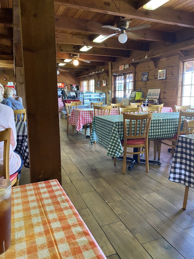 THE BUTTER DISH American (Traditional) 3651 Main St, Pikeville, TN