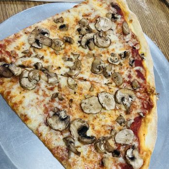 Lake Worth Pizza - 2 slice pizza lunch with topping - Pizza Near Me - Worth Beach, Florida Lake Worth Pizza - 2 slice pizza lunch with topping - Pizza Near Me - Worth Beach, Florida