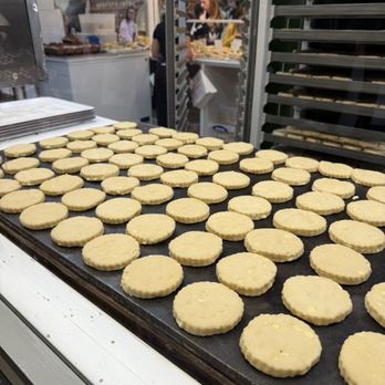 Cardiff Bakestones - Baking welsh cakes - Bakeries Near Me - Cardiff, CRF