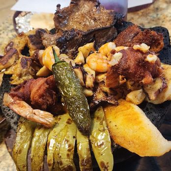 Chapala Cafe and Grill - Molcajete Mar y Tierra - Mexican Near Me - Fontana, California