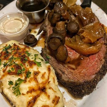 Two Hearts - Prime rib dinner - Caterers Near Me - Wisconsin Rapids, Wisconsin Two Hearts - Prime rib dinner - Caterers Near Me - Wisconsin Rapids, Wisconsin