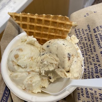 Jeni's Splendid Ice Creams - Single of Salted Peanut Butter with Chocolate Flecks and Brown Butter Almond Brittle - Ice Cream & Frozen Yogurt Near Me - Philadelphia, Pennsylvania Jeni's Splendid Ice Creams - Single of Salted Peanut Butter with Chocolate Flecks and Brown Butter Almond Brittle - Ice Cream & Frozen Yogurt Near Me - Philadelphia, Pennsylvania