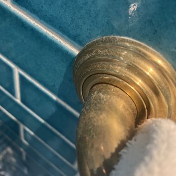 Arlo Williamsburg - Dust in bathroom - Hotels Near Me - Brooklyn, New York