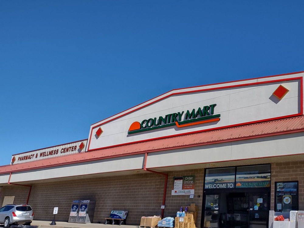 Country Mart- Freeburg Logo