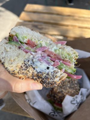 Hank's Bagels by null