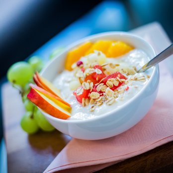 CALMA Berlin Mitte - Frühstücksbuffet - Hotels Near Me - Berlin, BE