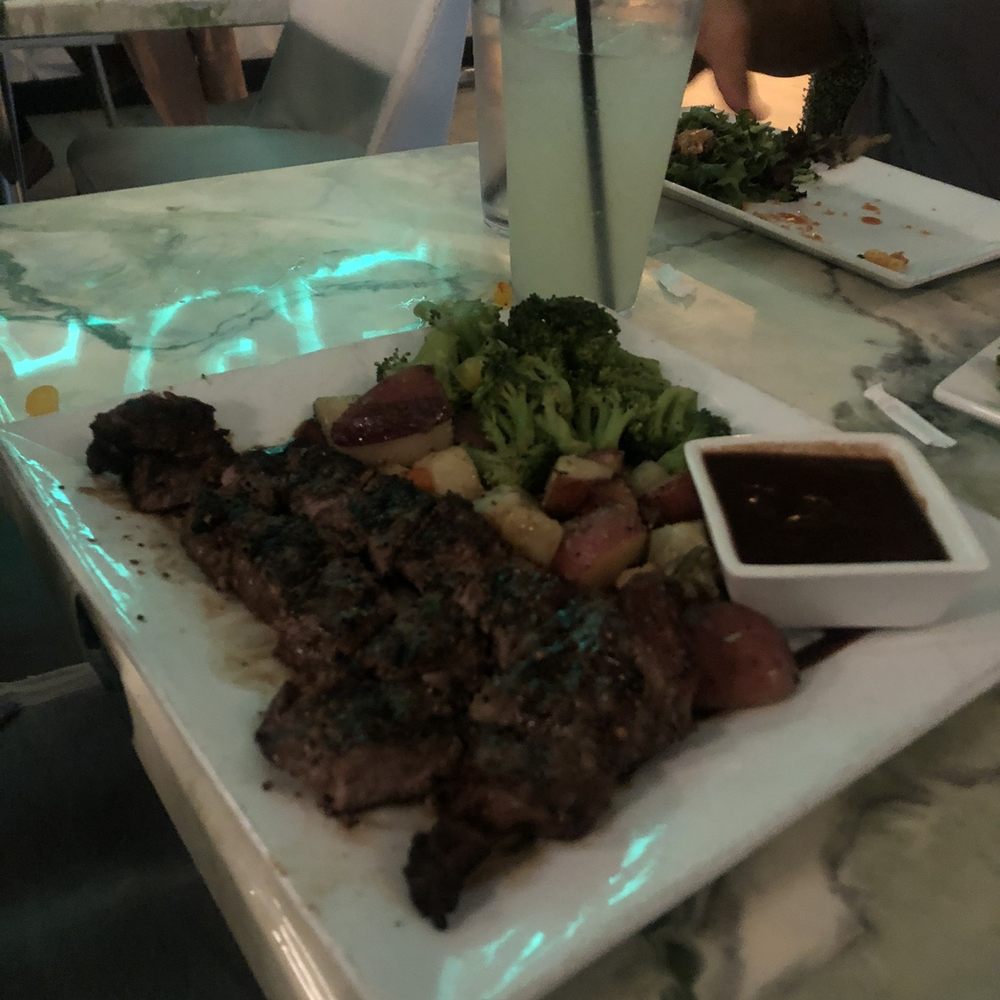 Sage Restaurant - Ribeye steaks with potatoes and broccoli - American Near Me - Memphis, Tennessee Sage Restaurant - Ribeye steaks with potatoes and broccoli - American Near Me - Memphis, Tennessee